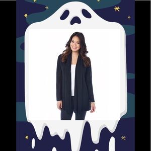 💕3/$15💕 Daisy Fuentes Open Front Sweater